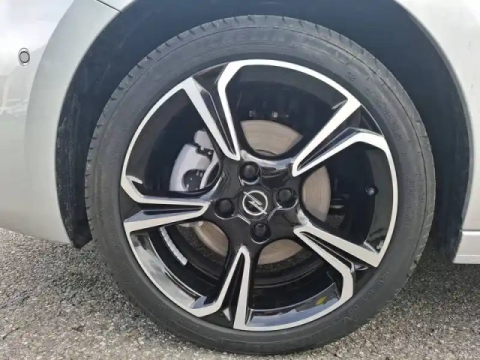 Opel Corsa 1.2 turbo hybrid 110 ch autom