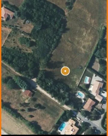 Terrain constructible 412m²revel