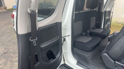 Mitsubishi L200 Club cab 2.2 DI-D 150 4WD - Intense – 2022 – 79119 km – Diesel – Boîte Manuelle — photo 23