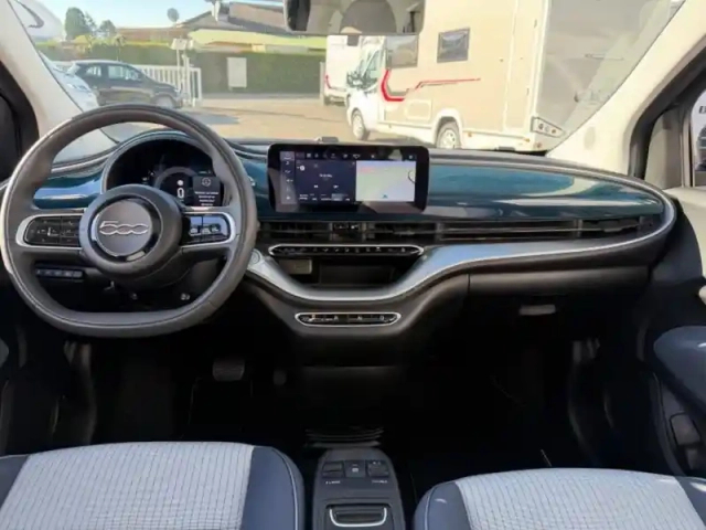 Fiat 500 e 118ch pack confort my23 — photo 2