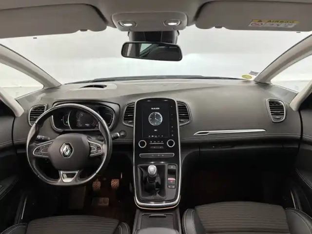 Renault Scenic blue dci 150 — photo 37