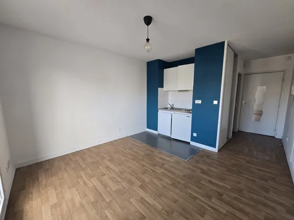 Studio - Balcon - Quartier CHU