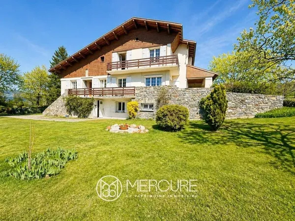 Chalet 11 pièces 280 m²