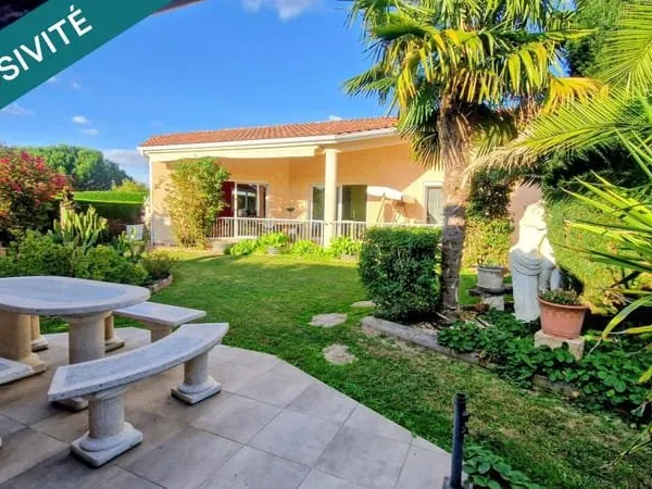 Maison de plain-pied de 2011 avec dépendance, piscine (2021), double garage - Terrain 1 240 m² - Qua