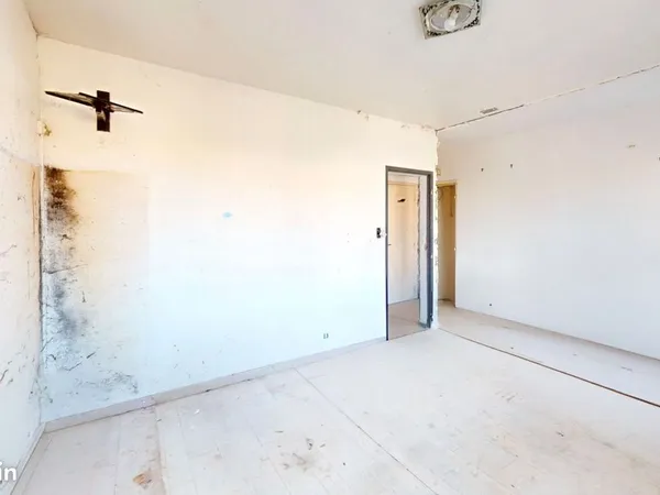 Studio 1 pièce 22 m²