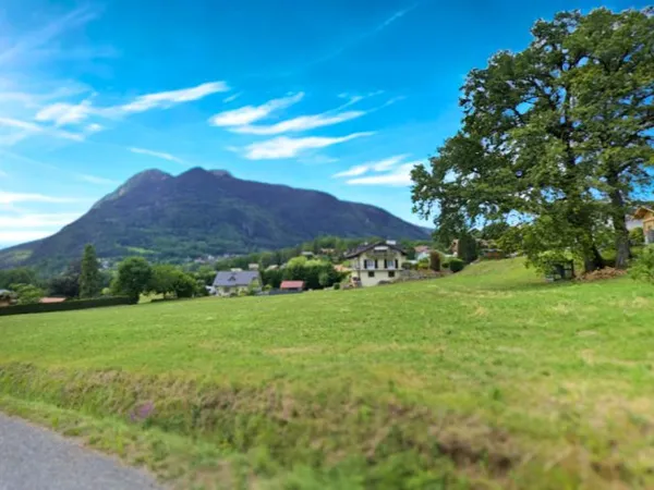 Marignier - Terrain viabilisé de 1038m2