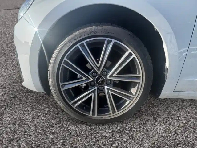 Audi A1 sportback 25 tfsi 95 ch s tronic 7 — photo 9