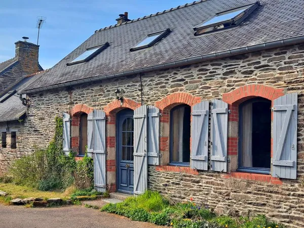 Longère bretonne de caractère - 188 m2 - 2 habitations- Cadre exceptionnel