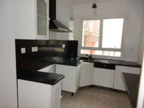 Appartement de type 3 de 77m²hab + cave et balcon
