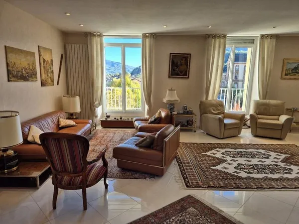 Appartement Vente Foix 4p 240m² 299000€