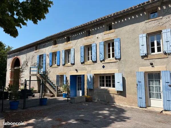 Ancien corps de ferme rénové sur 6900m2 de terrain - 2 habitations indépendantes