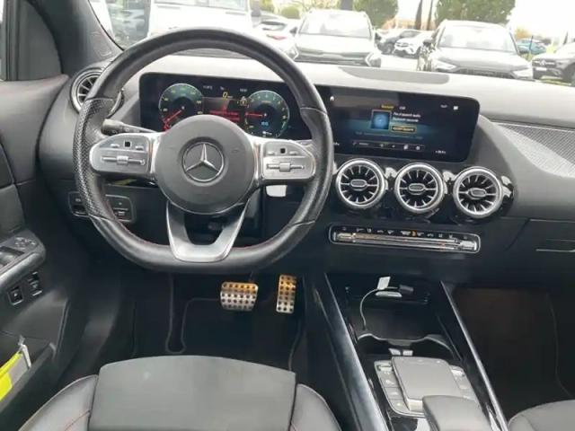 Mercedes Gla 250 e amg line — photo 12