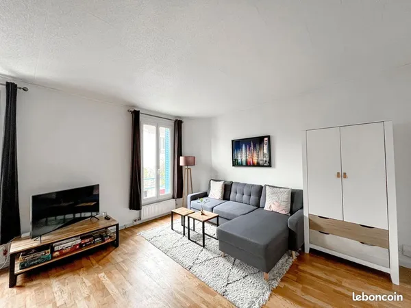 COURBEVOIE - T2/3 meublé refait à neuf - 64 m²