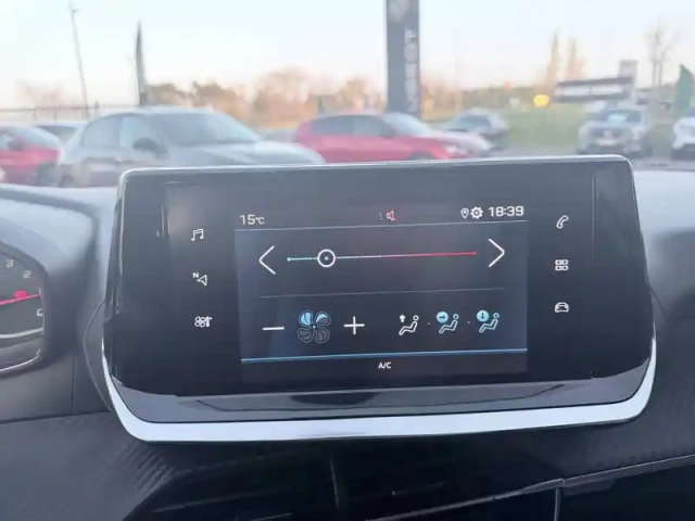 Peugeot 208 puretech 75 s&amp;s bvm5 — photo 20