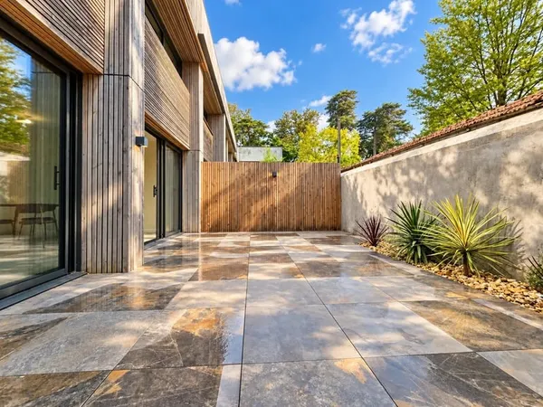 TARBES - JARDIN MASSEY | UN BIEN RARE, L'ESPRIT MAISON, LE LUXE DU NEUF !