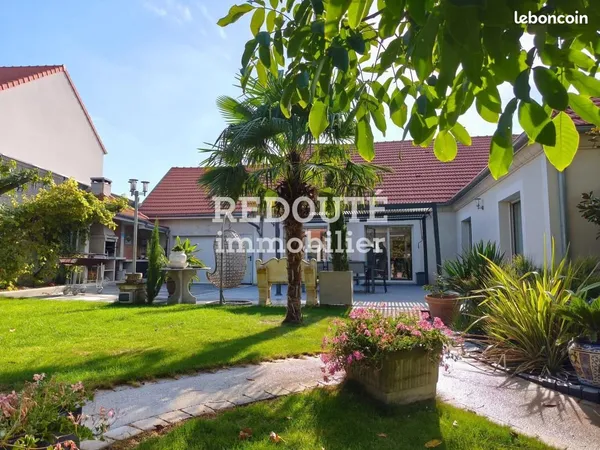 Propriété 7 pièces 264 m²