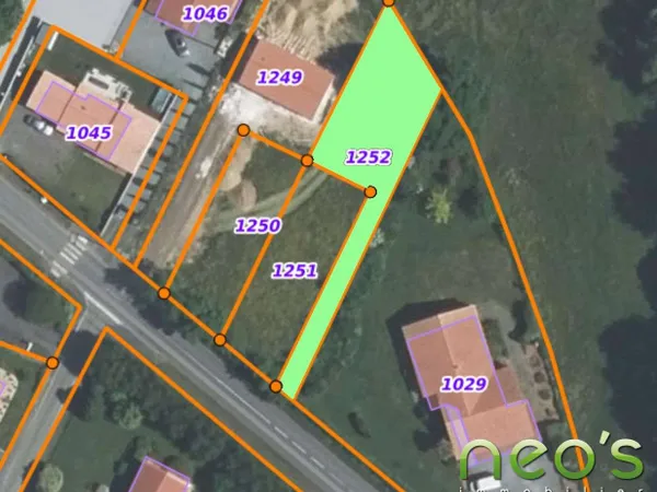 Terrain 549 m²