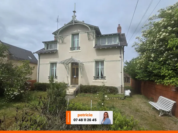 Maison de charme de 140m2 à rénover, 4 chambres,Vierzon Village
