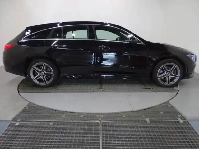 Mercedes Cla shooting brake 250 e 160+102ch amg line 8g-dct — photo 4