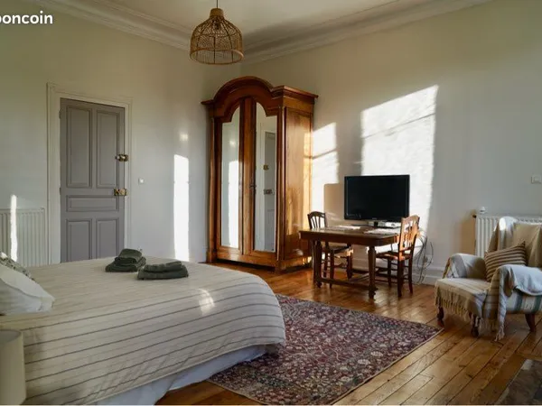 Appartement plein centre 50m2 meublé à louer au mois sans préavis