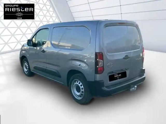 Toyota Proace city medium 1.5l 130 d-4d bva — photo 6