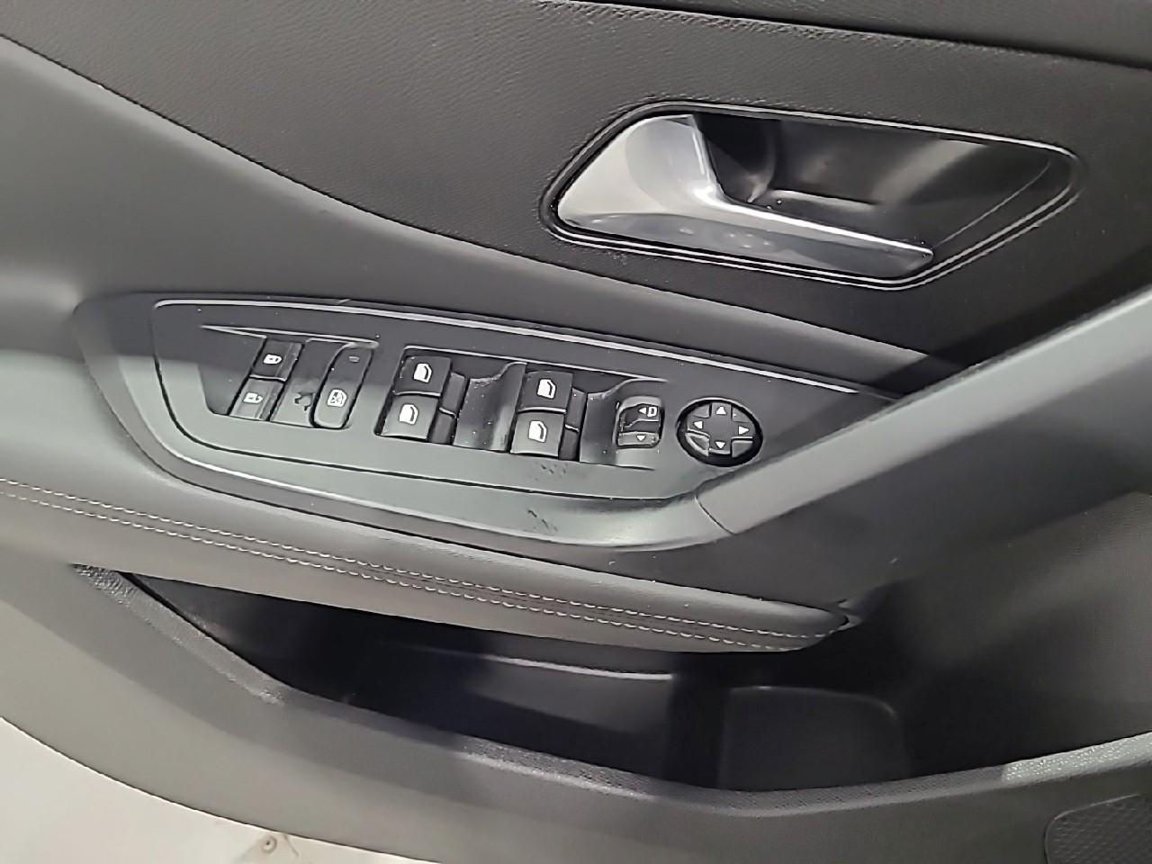 Peugeot 408 puretech 130 ch s&s eat8 allure pack — photo 20