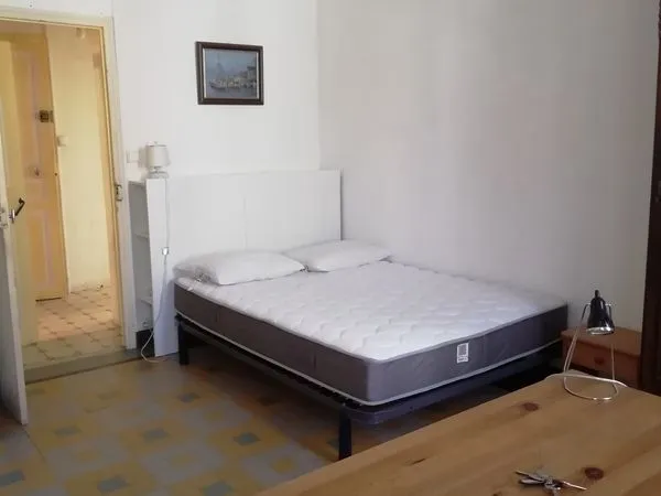 Loue chambre pour étudiant