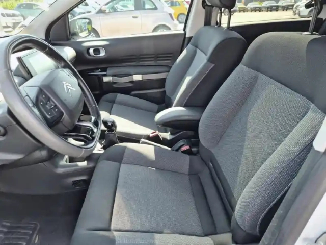 Citroën C4 cactus bluehdi 100 shine — photo 9