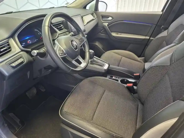 Renault Captur blue dci 115 edc — photo 10