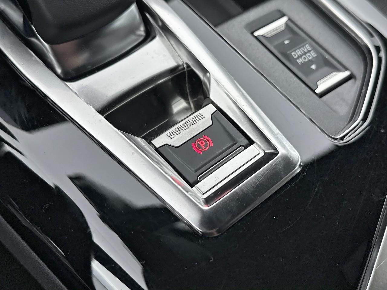 Peugeot 3008 hybrid 225 e-eat8 gt — photo 31