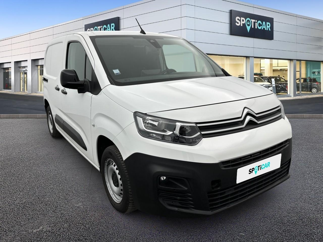 Citroën Berlingo van m 650 bluehdi 100 s&s bvm6 driver — photo 3