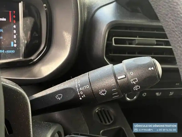 Citroën Berlingo van m diesel 100 ch manuelle — photo 24