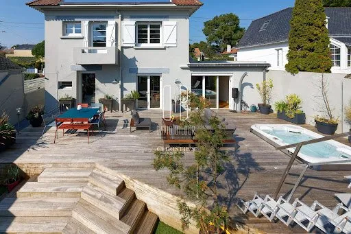 Maison 5 pièces 177 m²