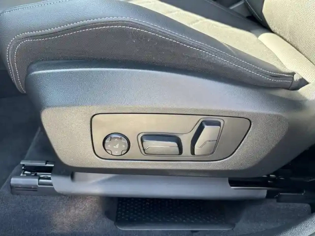 Bmw X1 sdrive 18i 136ch dkg7 — photo 11