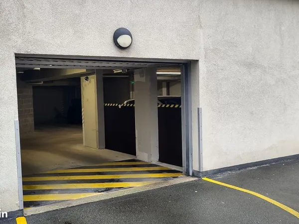 Place de parking moto