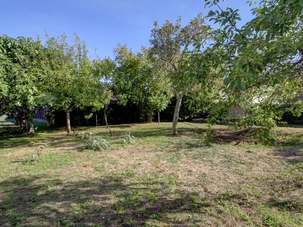 Terrain 492 m²
