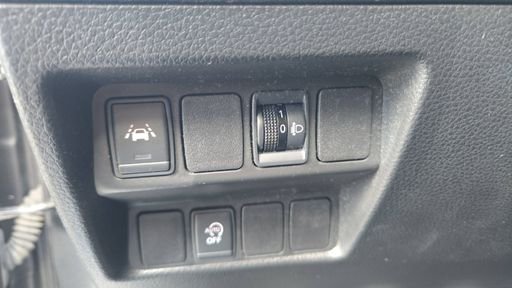 Nissan Qashqai 1.2 DIG-T 115 - N-Connecta – 2018 – 82560 km – Essence – Boîte Manuelle — photo 9