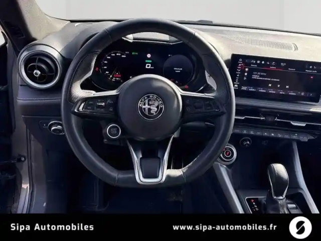Alfa Romeo Tonale 1.3 hybride rechargeable phev 280ch at6 e-q4 — photo 13