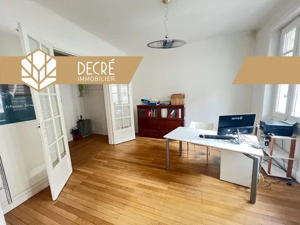 EXCLUSIVITE - Nantes Centre/proche Place viarme -IDEAL Profession libérale!!