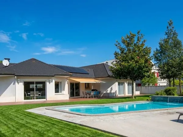 Maison 5 pièces 209 m²