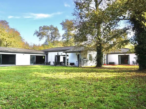 Maison 6 pièces 170 m²