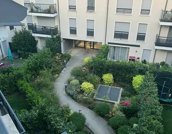 Studio 1 pièce 33 m²