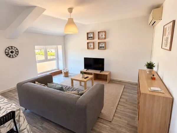 T3 entièrement rénové 73 m² - Donzère - 900 charges comprises