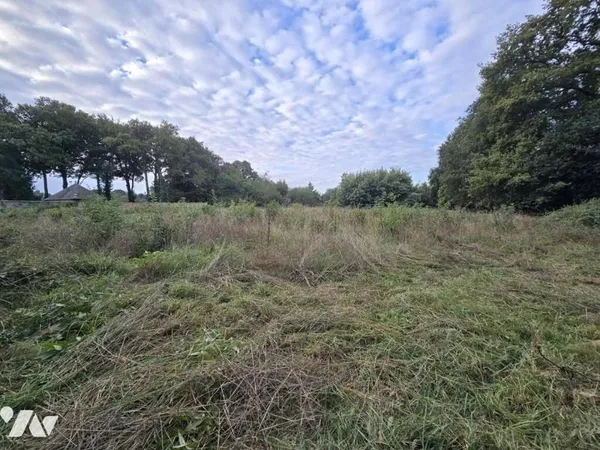 Terrain constructible 1286 m²