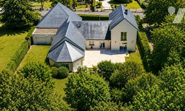 Maison 7 pièces 282 m²