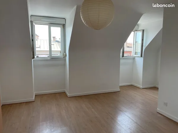 Strasbourg centre joli studio neuf 28m2 580+ch