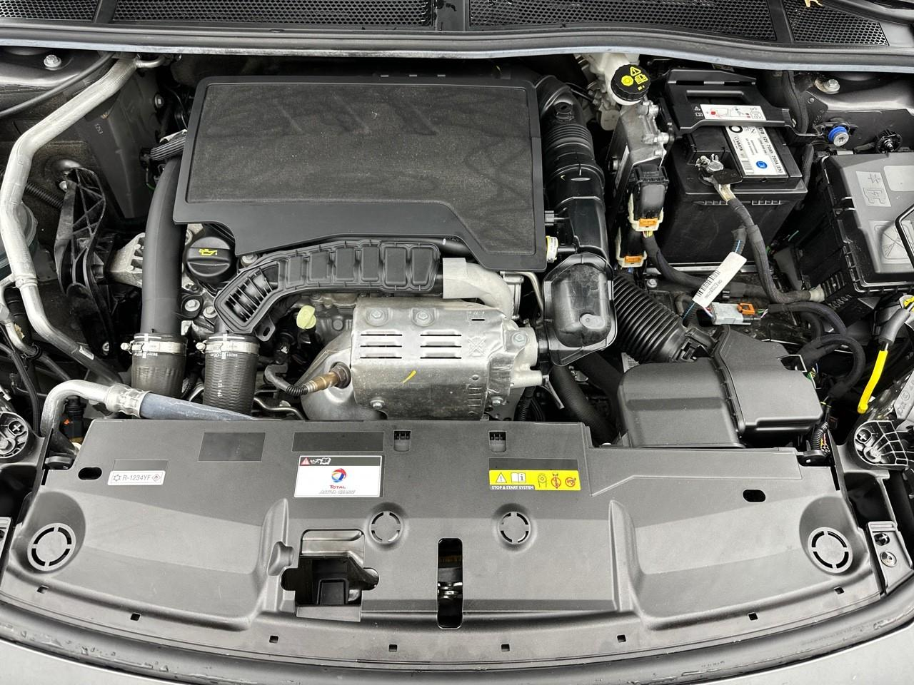 Peugeot 308 sw puretech 130ch s&s eat8 allure pack — photo 13