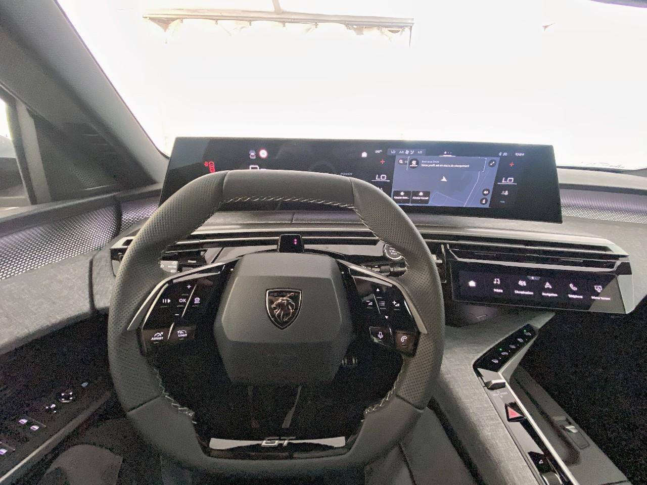 Peugeot 3008 hybrid 145 e-dcs6 gt — photo 12