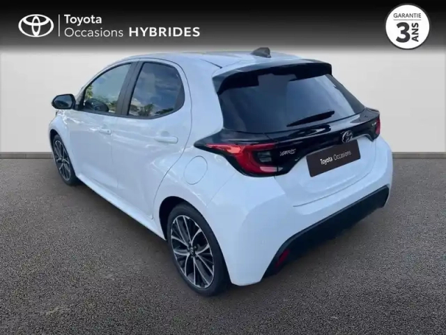 Toyota Yaris 116h design 5p my26 — photo 2