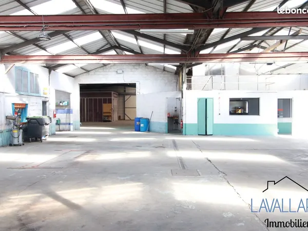 Local 1010 m² Doullens